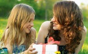 Выбираем подарок маме на день рождения! Как-выбирать-подарок-маме-на-день-рождения.png